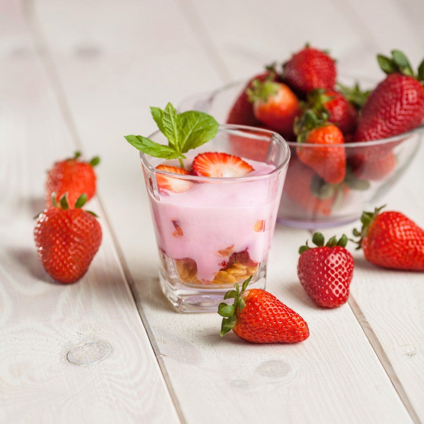 STRAWBERRY YOGURT